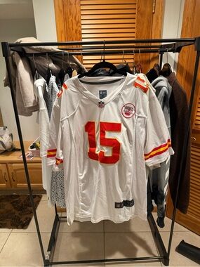 Nike White & Red Mahomes Kansas City Chiefs #15 Football Jersey